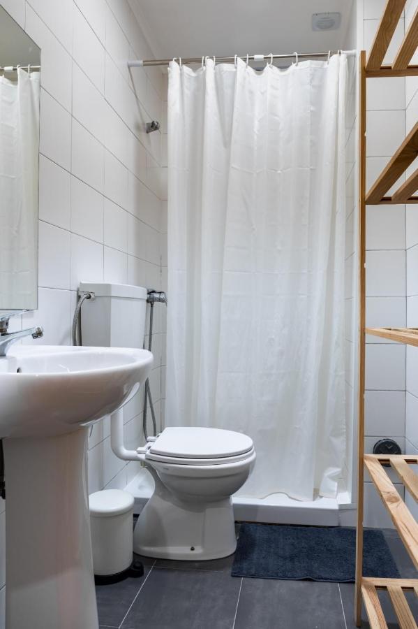 Entrecampos - Two Bedroom Apartment With Terrace Lisbona Esterno foto