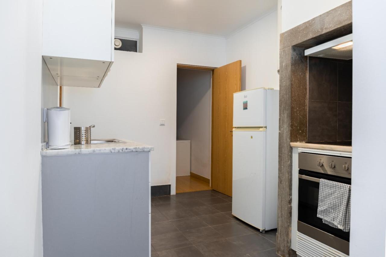 Entrecampos - Two Bedroom Apartment With Terrace Lisbona Esterno foto