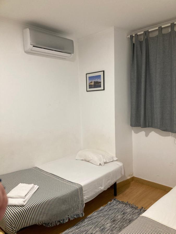 Entrecampos - Two Bedroom Apartment With Terrace Lisbona Esterno foto
